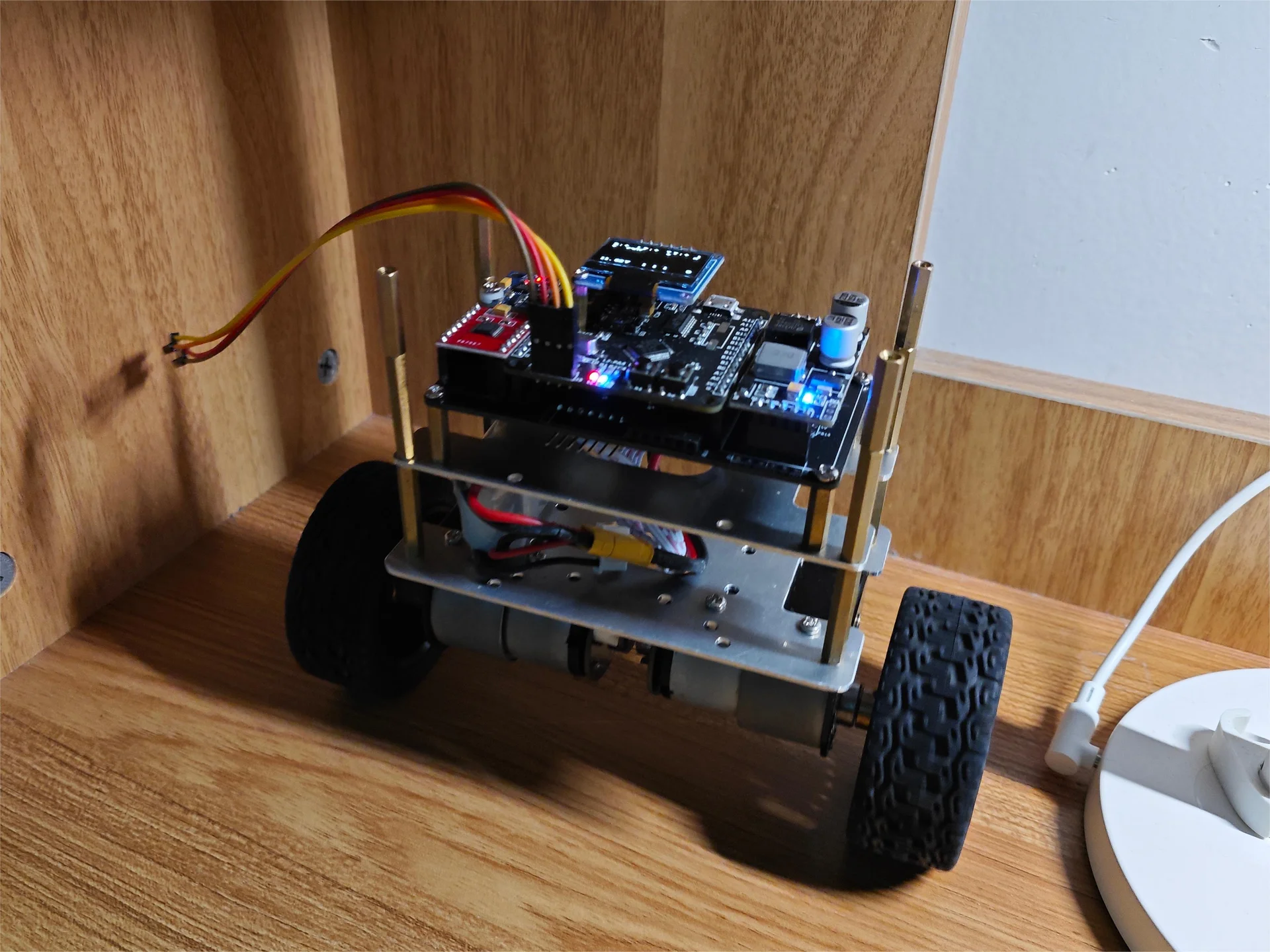 自平衡小车与电控模块