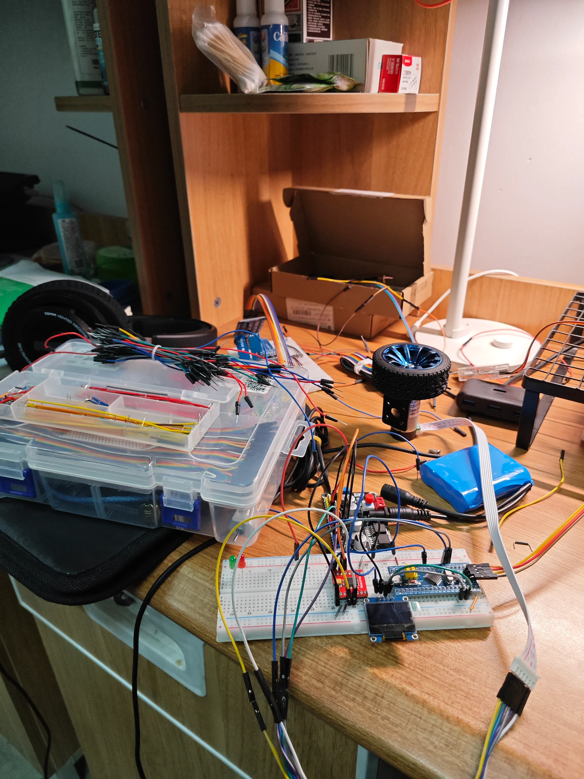 电路板电机连接