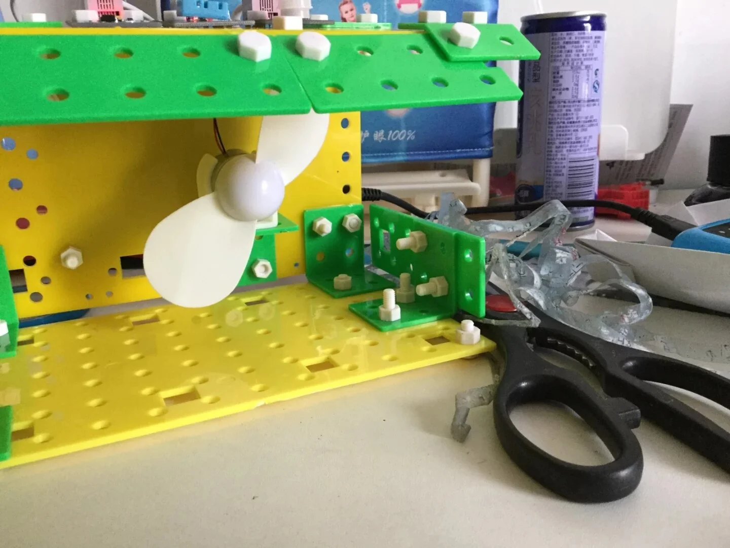 风扇装置侧面特写