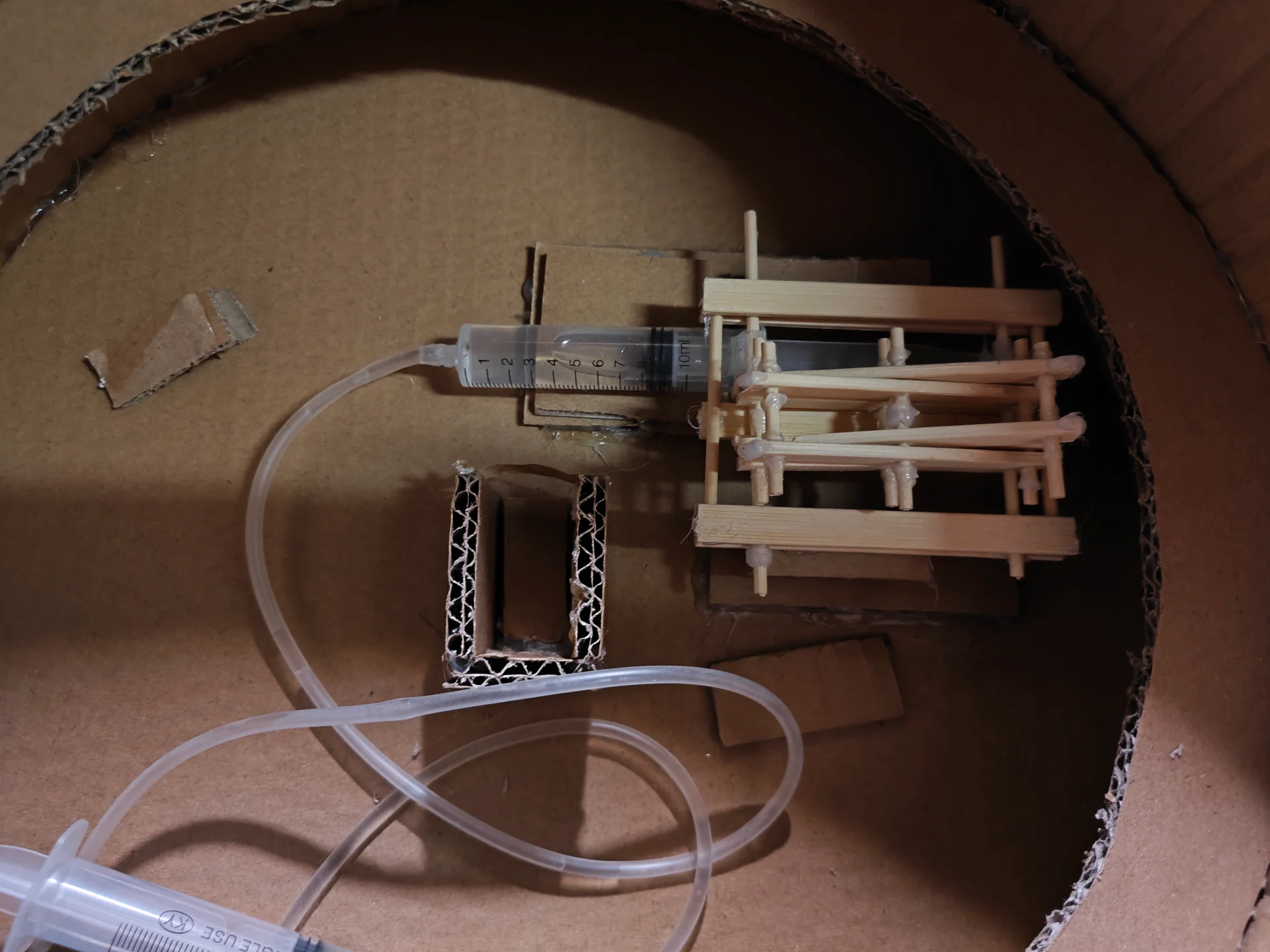 自制简易注射器驱动装置模型